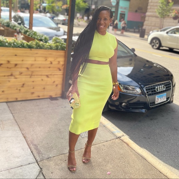 Dresses & Skirts - Latest Posh Finds 🕵🏾‍♀️